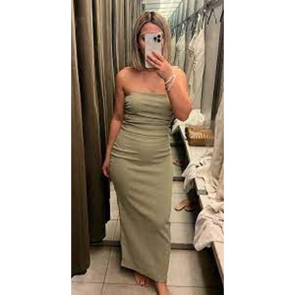 ZARA Green Textured Ruched Strapless Bandeau Maxi Dress    Size: L - Picture 2 of 4